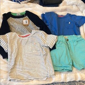 FOUR PIECES EGG clothing sizing 24 months - 4T
